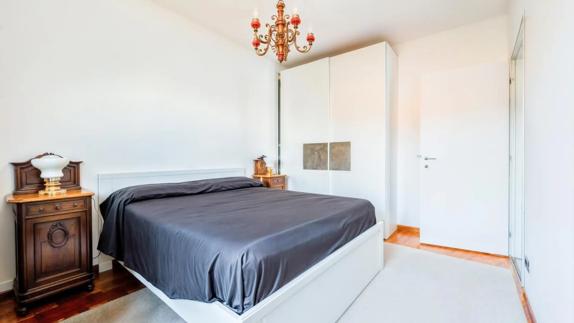 Lakeside Serenity Escape - Free Wi-Fi And Private Parking Included Paratico 0*,  Itália