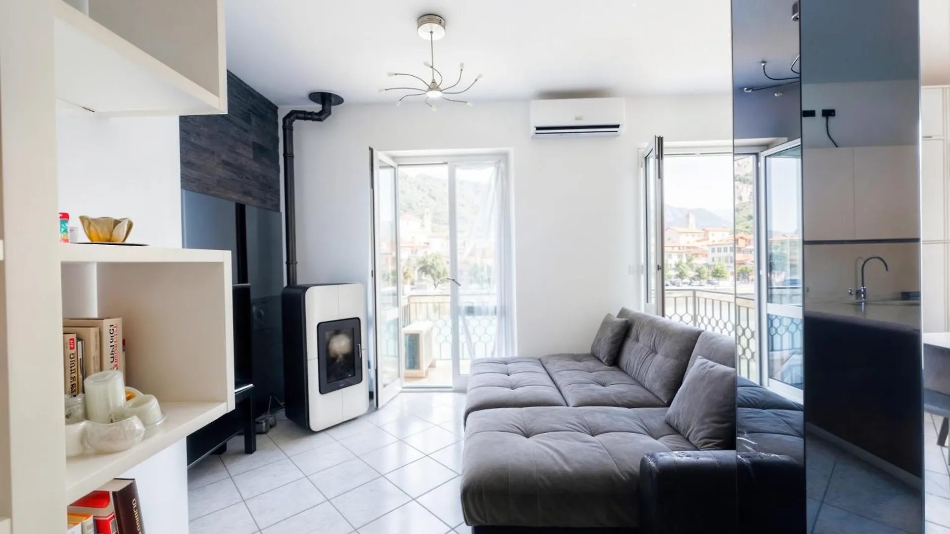 Lakeside Serenity Escape - Free Wi-Fi And Private Parking Included Paratico Apartamento
